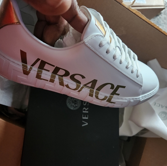 Versace La Greca Leather Sneakers - Picture 4 of 6